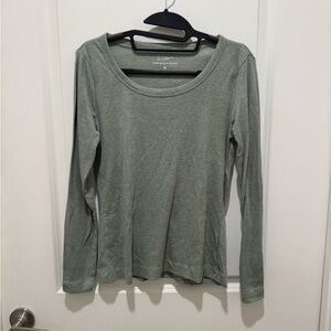 Women's Green Long Sleeve Top